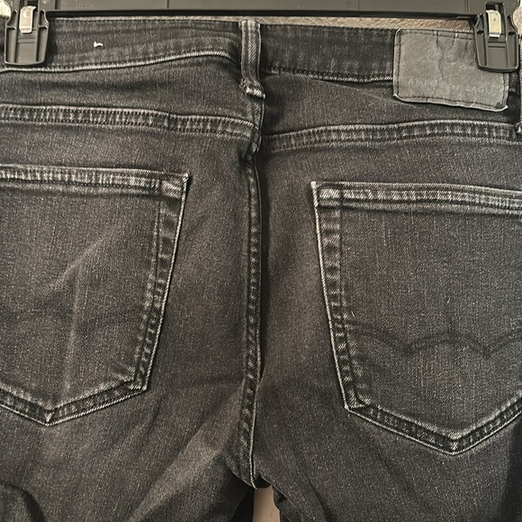 Men’s jeans American eagle 32x32 black preowned condition some distressed area - Picture 13 of 16